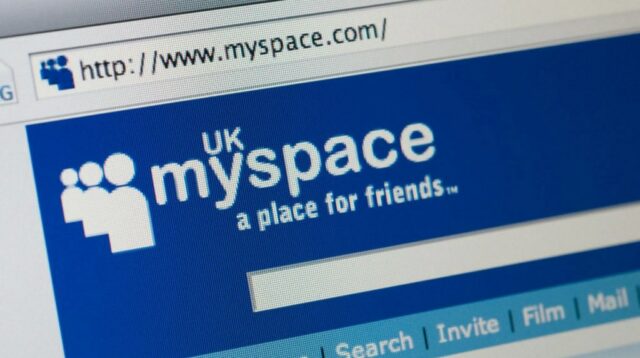 myspace media sosial pertama yang sukses